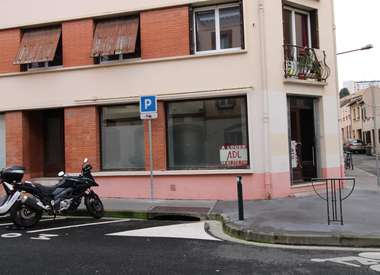 Local professionnel 2 Pièces 87 m²