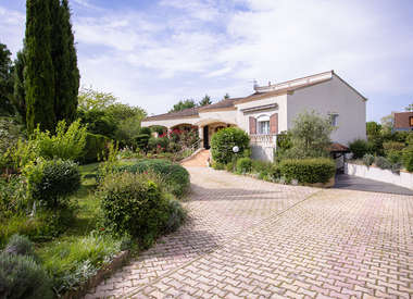 Maison 7 Pièces 256 m²