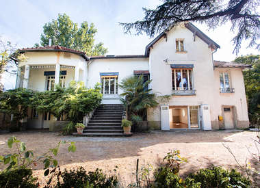 Maison 10 Pièces 407 m²